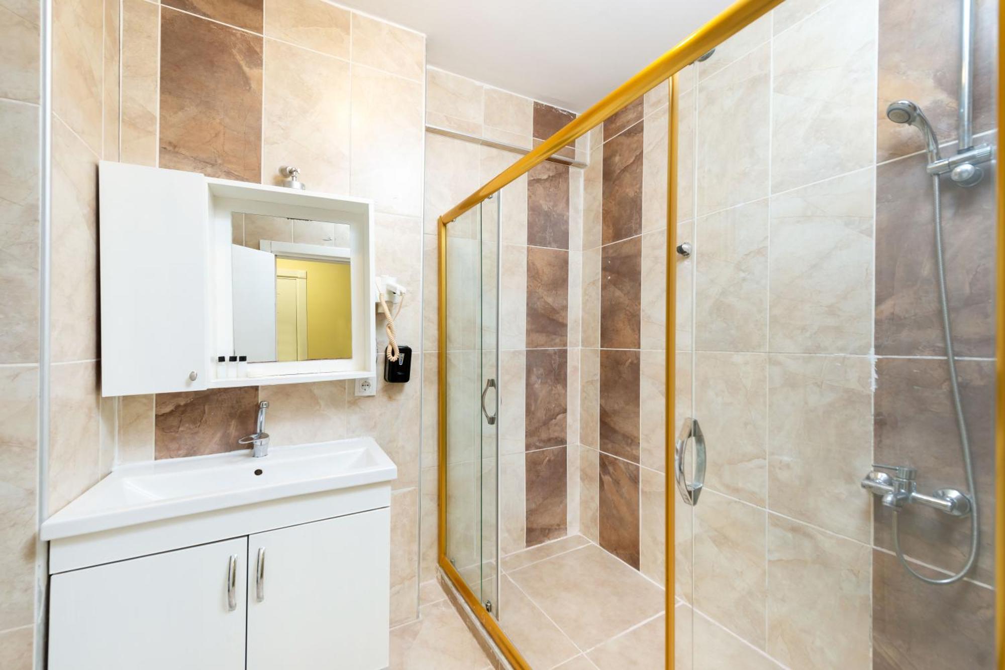 Grand Abimo Hotel Istanbul Bagian luar foto